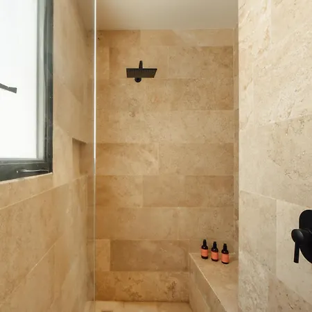 Elegant Duplex With Rooftop Jacuzzi In Apartamento *