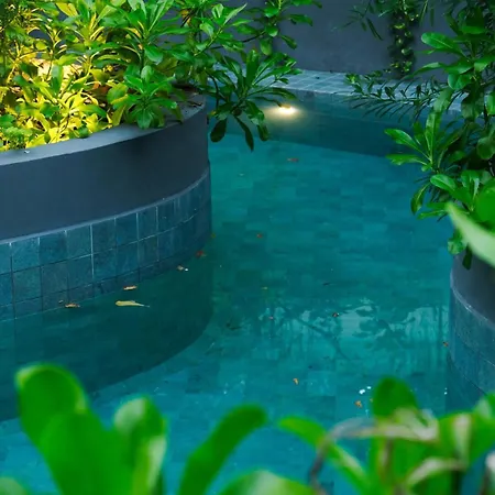 Sky Pool - 4 Guests - Near The *