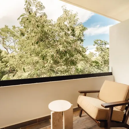 Elegant Duplex With Rooftop Jacuzzi In *