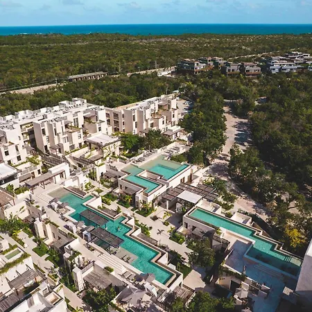 Luxury 2br Retreat With Private Pool & Apartamento Tulum