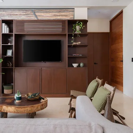 Limas Apartment