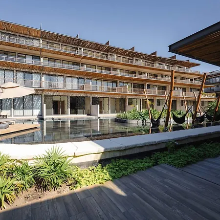Modern 2br With Pool & Gym