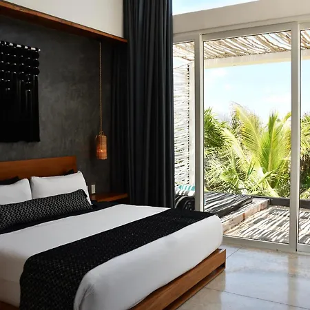 Beachfront Kiin Villa