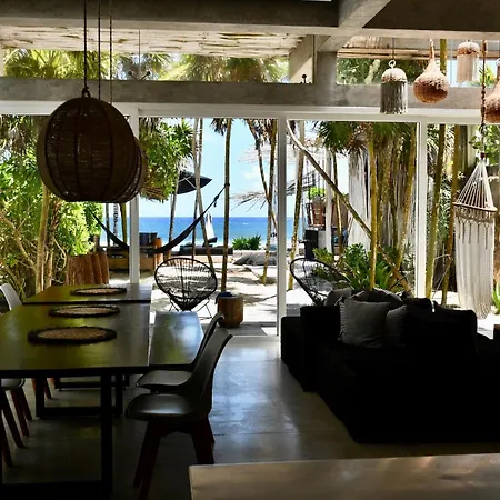 Beachfront Kiin * Tulum