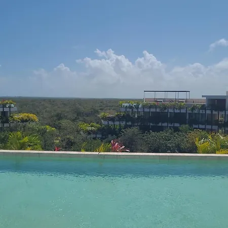 Luxury Jungle Loft, 7 Pools, Rooftop Panoramic View, Shuttle, Fast Wifi Apartment Tulum
