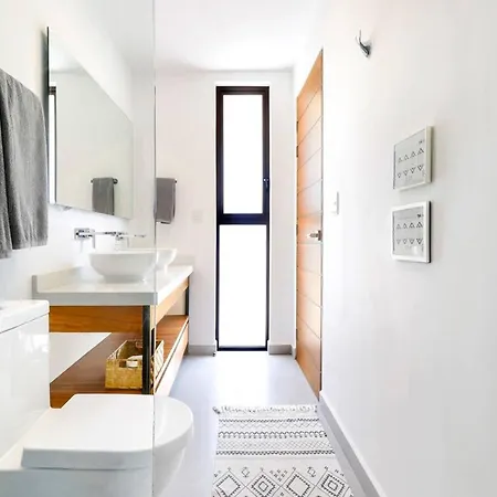 Private Rooftop Pool 3br Penthouse In The Jungle *