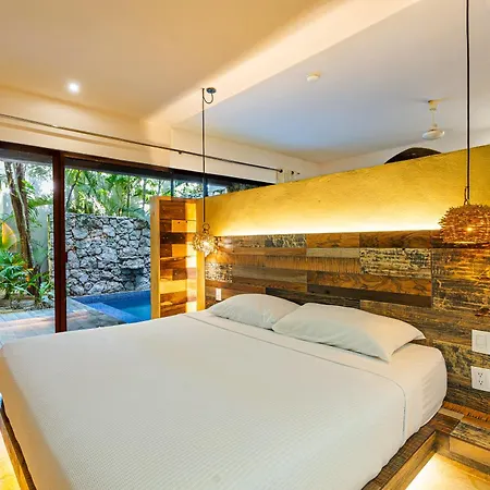 Kuun Taak Hotel 3*