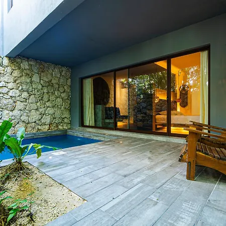 Kuun Taak Hotel