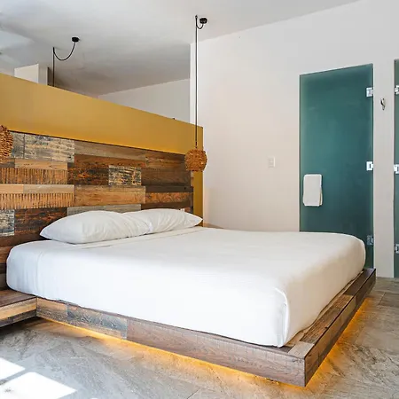 Kuun Taak Hotel 3*