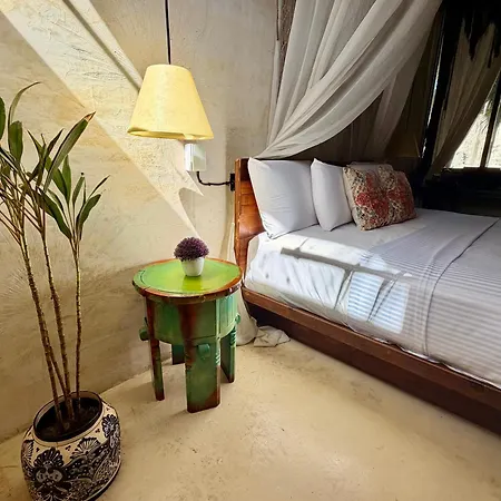 Alma Libre Hotel 4*