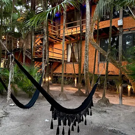 Alma Libre Hotel