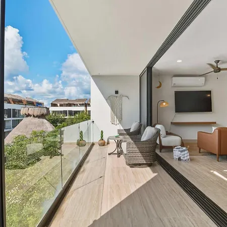 Penthouse With Private Plunge Pool - 2 King