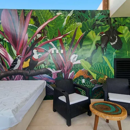 Penthouse With Private Plunge Pool - 2 King Apartment *