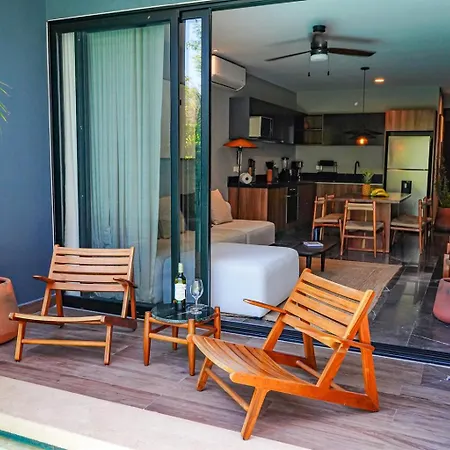 Paramar Noir Swim-up Aldea Zama * Tulum