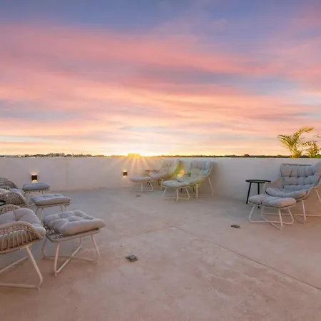 Penthouse With Private Plunge Pool - 2 King Apartment