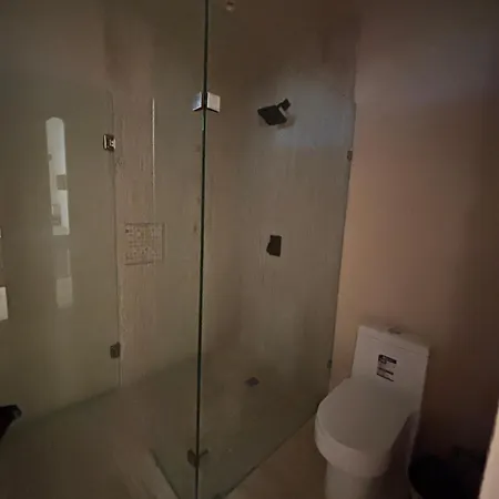 Loch By The Spot Apartment