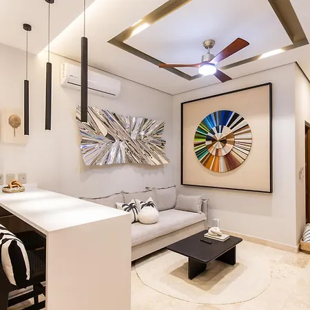 Art House - Filtered Water & 2 Free Clubs Zone * Tulum