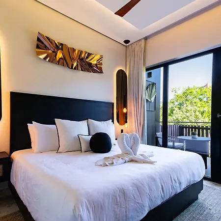 Art House - Filtered Water & 2 Free Clubs Zone * Tulum