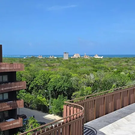 Art House - Filtered Water & 2 Free Clubs Zone Tulum