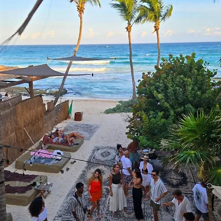 Art House - Filtered Water & 2 Free Clubs Zone * Tulum