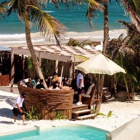 Art House - Filtered Water & 2 Free Clubs Zone * Tulum