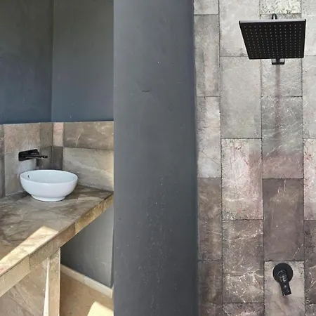 Art House - Filtered Water & 2 Free Clubs Zone * Tulum