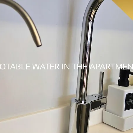 Art House - Filtered Water & 2 Free Clubs Zone *
