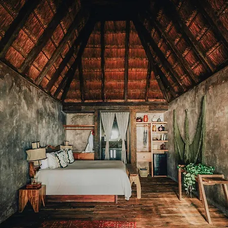 Nomade Temple Hotel Tulum