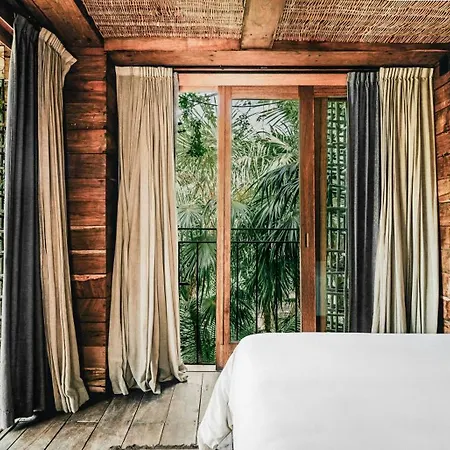 Hotel Nomade Temple Tulum