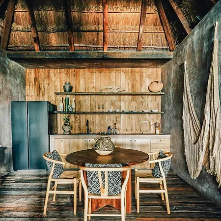 Nomade Temple Hotel