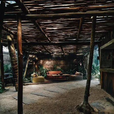 Hotel Nomade Temple Tulum