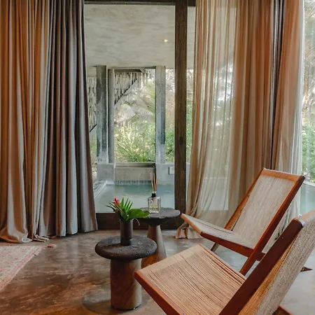 Hotel Nomade Temple 4*