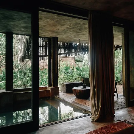 Nomade Temple Hotel Tulum