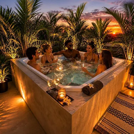 240m2 - 16 Persons - 6 - 2 Swimming Pool - 3 Jacuzzis Villa