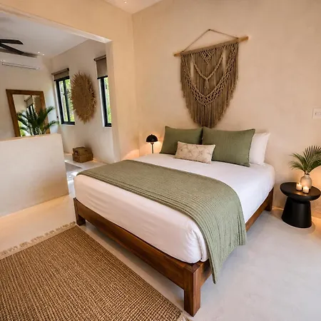 240m2 - 16 Persons - 6 - 2 Swimming Pool - 3 Jacuzzis * Tulum