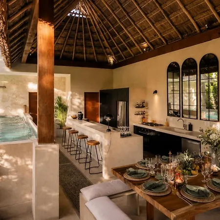 240m2 - 16 Persons - 6 - 2 Swimming Pool - 3 Jacuzzis Villa