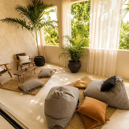 240m2 - 16 Persons - 6 - 2 Swimming Pool - 3 Jacuzzis Tulum