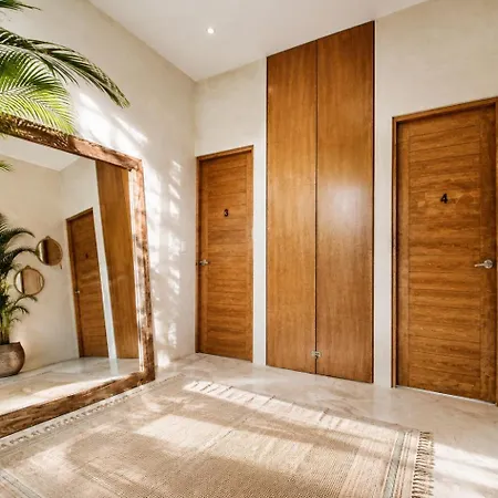 Villa 240m2 - 16 Persons - 6 - 2 Swimming Pool - 3 Jacuzzis *