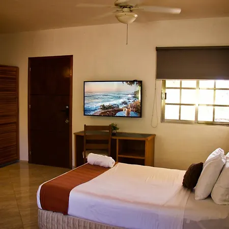Scarlette Hotel 3*