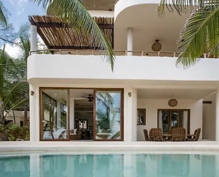 Beachfront * Tulum