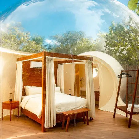 Hotel cápsula Astral