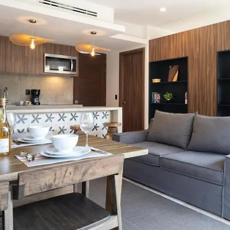 Ideal Location With Cenote Pools Gym Restaurant Holiday home *