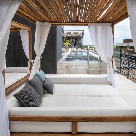 Ideal Location With Cenote Pools Gym Restaurant Holiday home