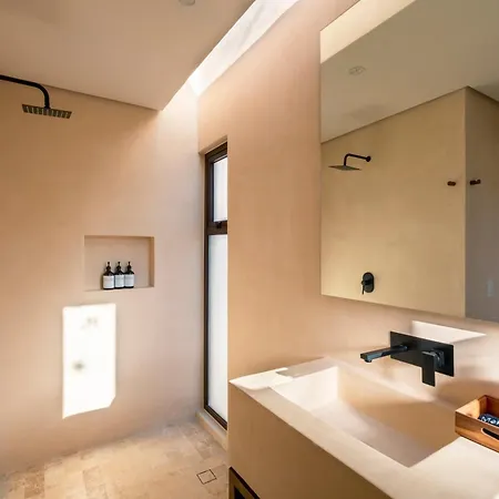 Collection O Faisano Boutique Hotel, Spa, Transportation, & Tours, (adults Only) Hotel