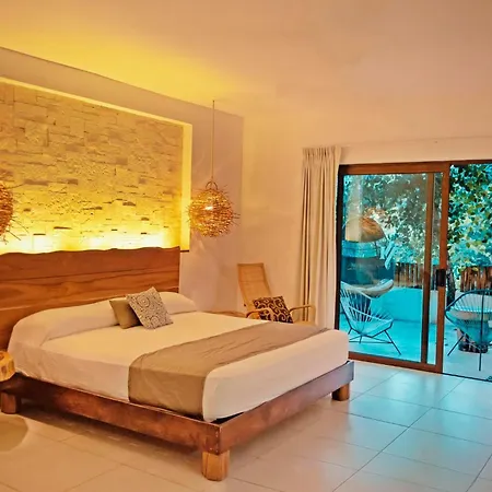 Hotel Niik 4*