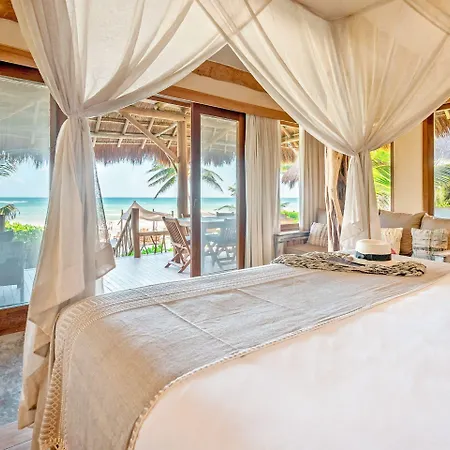 Hotel Ahau Beachfront (adults Only) 4*