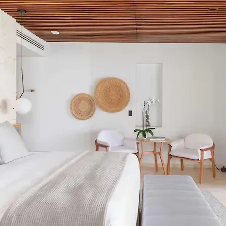 Tago By G Tulum