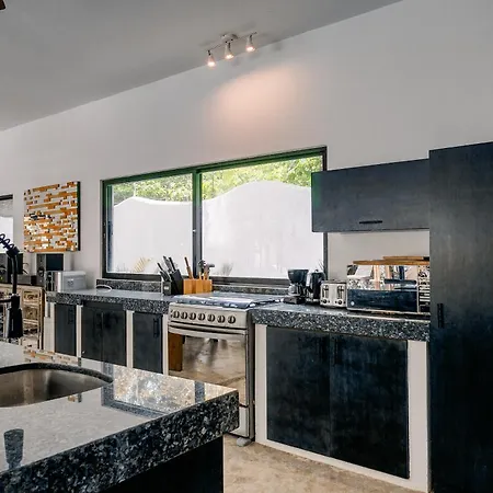 Villa Casa Tira - Your Luxury Jungle Mansion In *