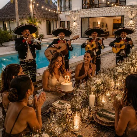 Luxauthentika * Tulum