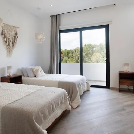 Oasis Yaaxlum Holiday home
